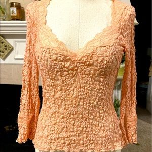 Hanky Panay stretch lace V neck top  detailed lace on sleeve
